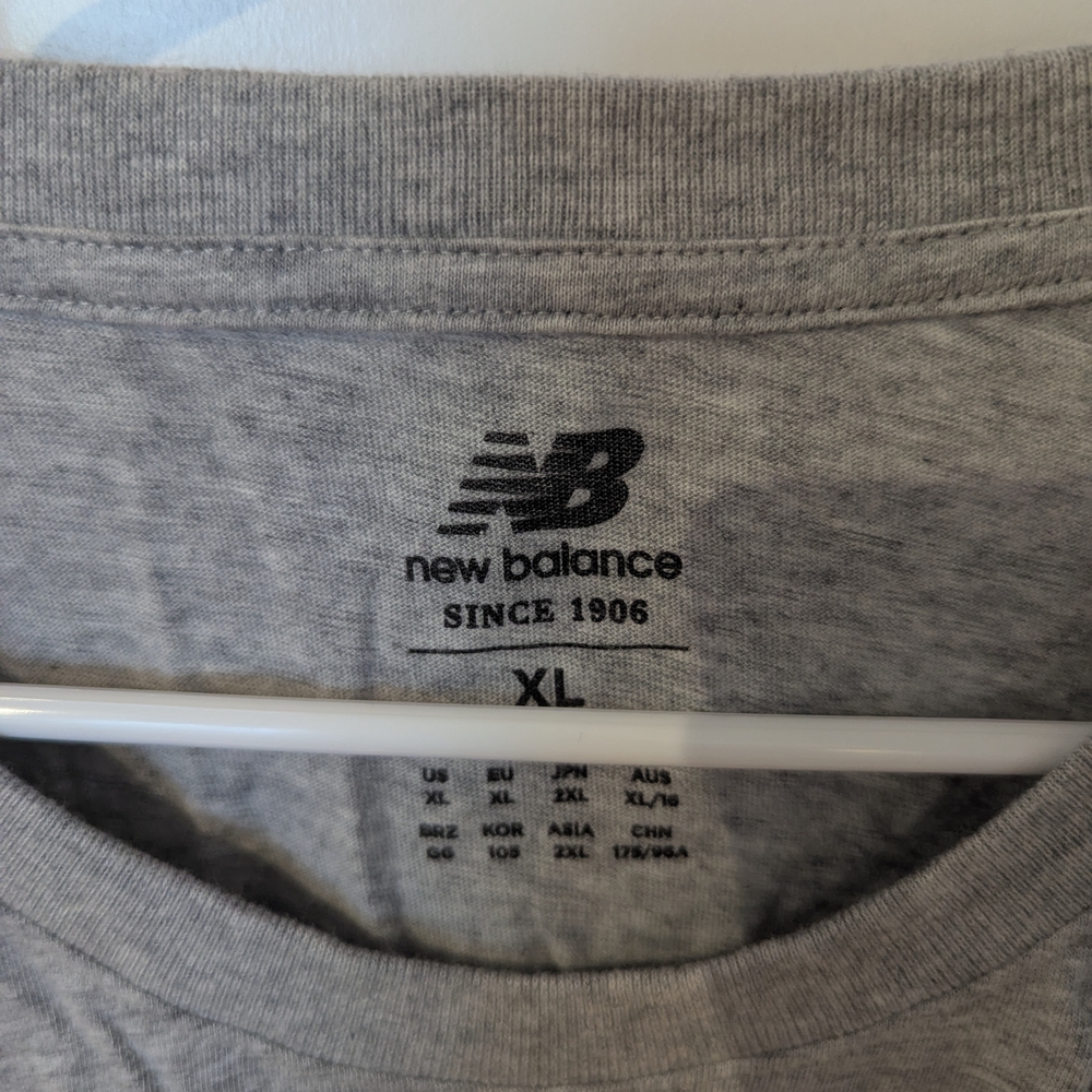 New Balance Heather Gray Tee - Picture 2 of 3